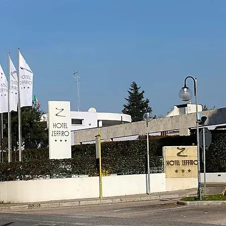 泽菲罗酒店 酒店 萨包迪亚